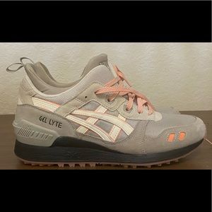 ASICS - New never used
